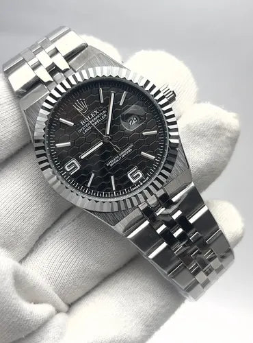 Rolex  Land-Dweller